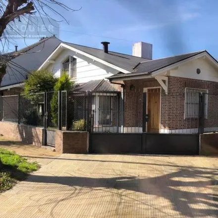 Image 2 - Avenida Espora 351, Adrogué, Argentina - House for sale