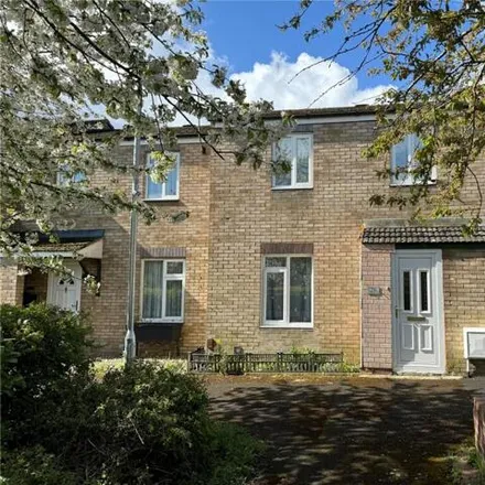 Buy this 3 bed townhouse on Cottington Close in Swindon, SN5 8PY