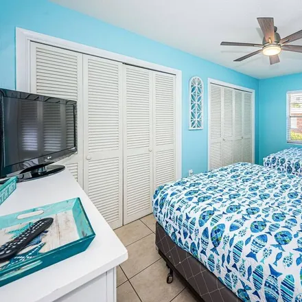 Rent this 1 bed house on Siesta Key in FL, 34242