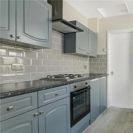 Image 2 - Canon Road, Widmore Green, London, BR1 2SS, United Kingdom - Townhouse for sale