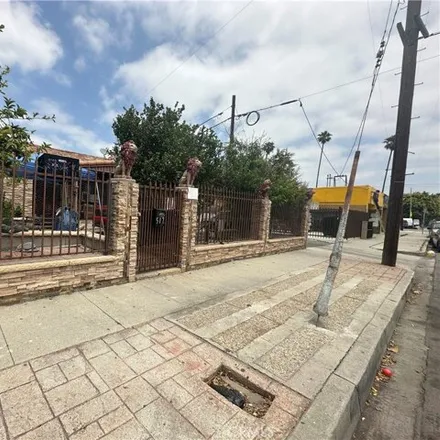 Buy this 3 bed house on 513 West 113th Street in Los Angeles, CA 90044