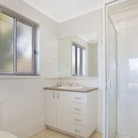 Image 3 - Minak Close, Narre Warren South VIC 3805, Australia - Apartment for rent