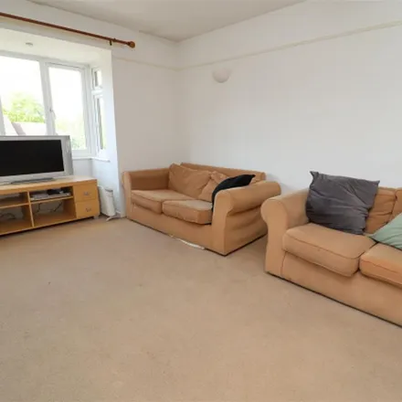 Rent this 2 bed apartment on Sterling Gardens in London, SE14 6DZ