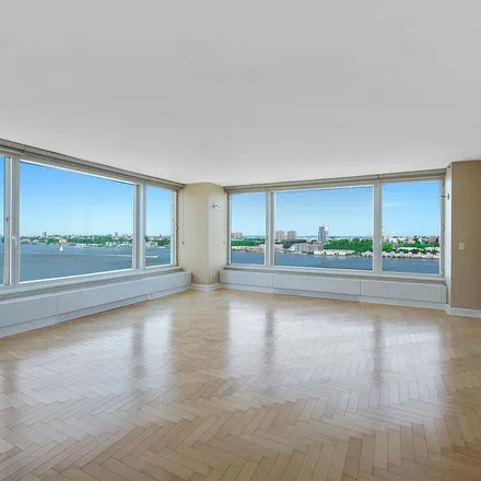 Image 4 - The Heritage, 240 Riverside Boulevard, New York, NY 10069, USA - Apartment for rent