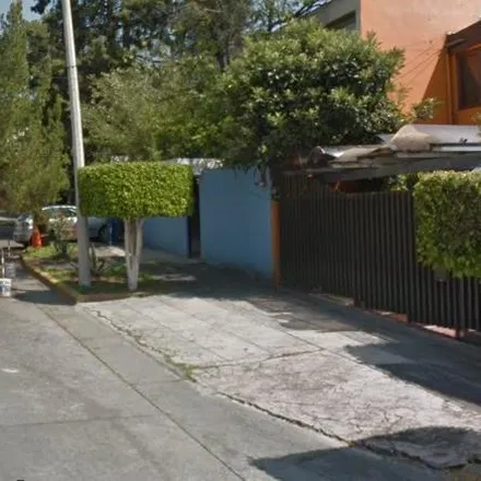 Buy this 5 bed house on Circuito Diplomáticos 5 in 53100 Ciudad Satélite, MEX