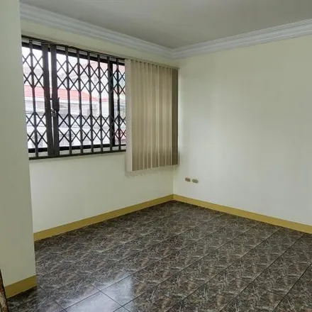 Rent this 2 bed apartment on 4° Paseo 15C NO in 090506, Guayaquil