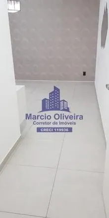 Buy this 2 bed apartment on Rua Professor Bernardino Querido in Vila São José, Taubaté - SP