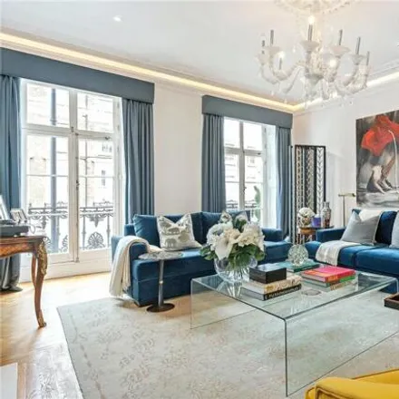 Rent this 5 bed house on 6 Oakley Street in London, SW3 5NN
