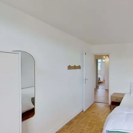 Rent this 5 bed room on 52 Rue du Borrégo in 75020 Paris, France