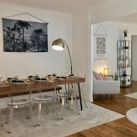Rent this 3 bed apartment on 58 Boulevard de Sébastopol in 75003 Paris, France