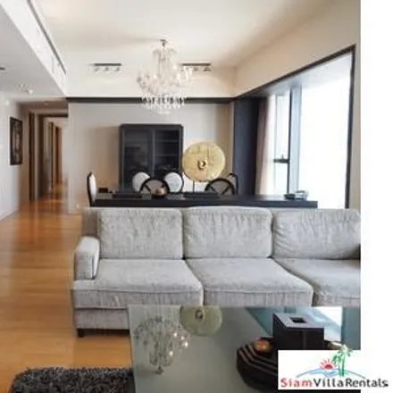 Rent this 3 bed apartment on unnamed road in Soi Phiphat 2 Community, Bang Rak District