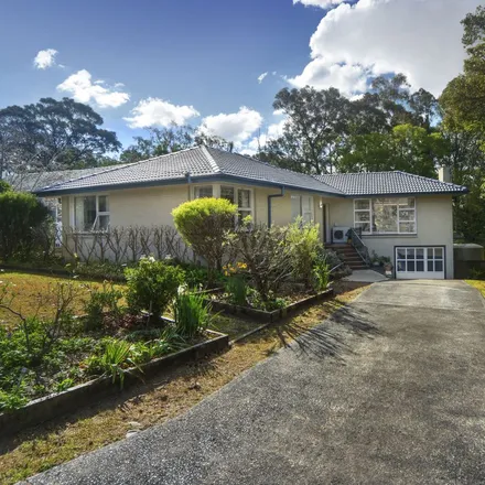 Rent this 3 bed apartment on Walsh Crescent in North Nowra NSW 2541, Australia