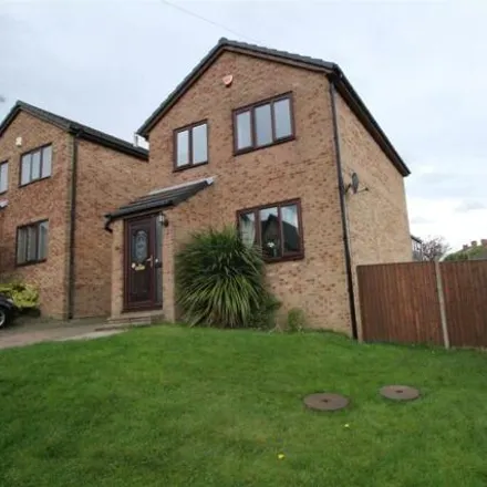 Rent this 3 bed house on Moat Hill Farm Drive in Birstall, WF17 0HJ