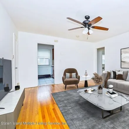 Image 3 - 141 Arlo Road, New York, NY 10301, USA - Condo for sale