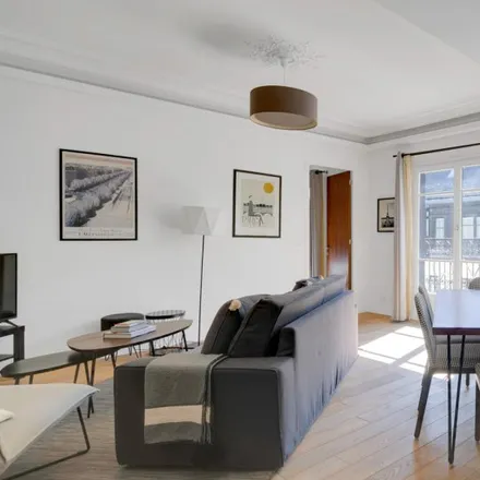 Image 1 - 37 Rue Marbeuf, 75008 Paris, France - Apartment for rent