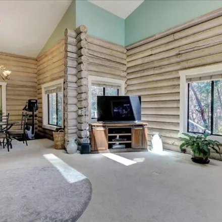 Image 4 - 11592 Willow Valley Road, Willow Valley, Nevada County, CA 95959, USA - House for sale