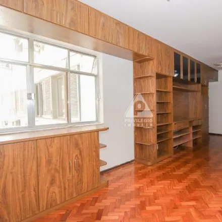 Buy this 3 bed apartment on Praia do Flamengo 192 in Flamengo, Rio de Janeiro - RJ
