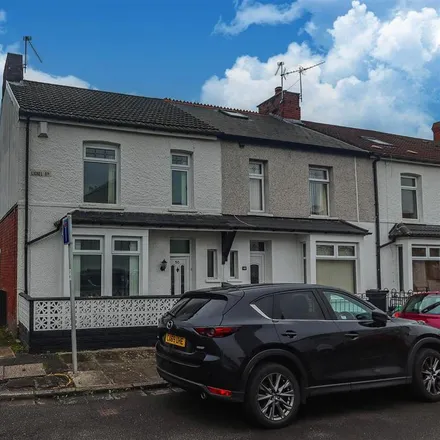Rent this 3 bed house on Lionel Road in Cardiff, CF5 1HN