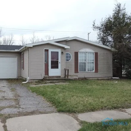 Buy this 3 bed house on 3797 Granite Lane in Toledo, OH 43615