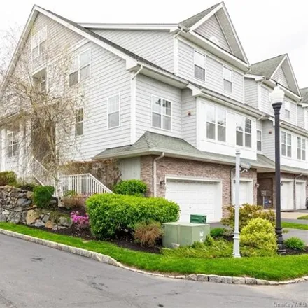 Image 1 - 301 Hudson Pointe Drive, City of Poughkeepsie, NY 12601, USA - Townhouse for sale