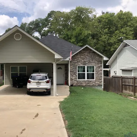 Buy this 3 bed house on 843 North Third Street in Longview, TX 75601