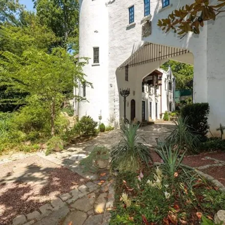 Image 4 - Rochambeau, the French International School, 3200 Woodbine Street, Chevy Chase, MD 20815, USA - House for sale