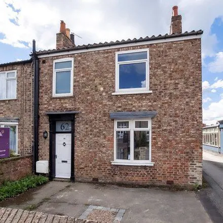 Rent this 3 bed duplex on Embassy Racing in Heworth Road, York