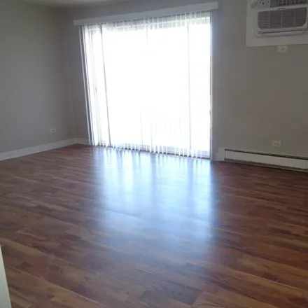 Image 2 - 7867 Rutherford Avenue, Burbank, IL 60459, USA - Condo for rent