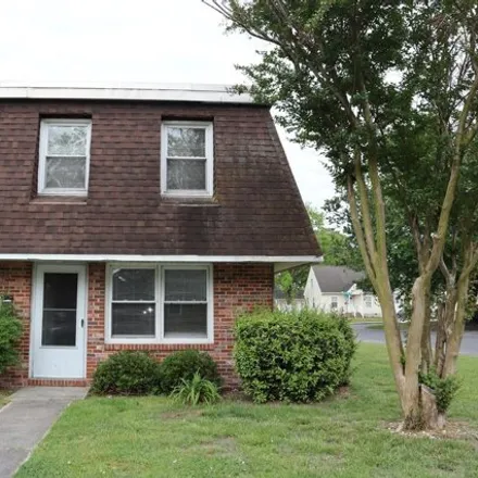 Rent this 3 bed townhouse on 1001 Kent Avenue in Salisbury, MD 21804