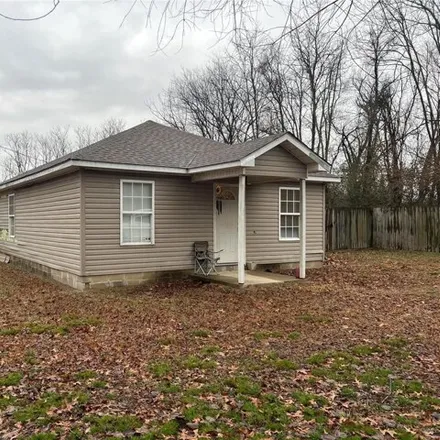 Buy this 2 bed house on 2098 Blair Street in Kennett, MO 63857