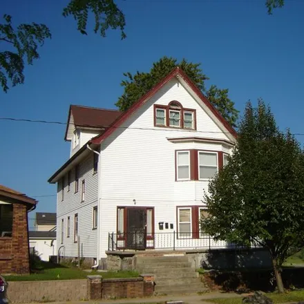 Buy this studio house on 523 La Grave Ave Se in Grand Rapids, Michigan