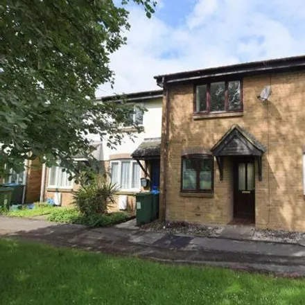 Rent this 2 bed townhouse on Vickery Close in Aylesbury, HP21 8RS