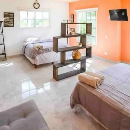 Rent this 5 bed house on Pozoleria "La Troje" in Calle Plan de Ayala Iztacalco, Colonia Nueva Santa Anita