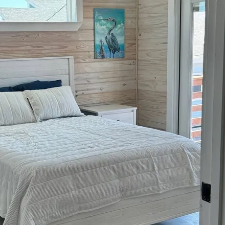 Rent this 4 bed condo on Port Aransas in TX, 78373