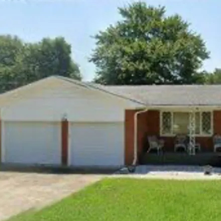 Rent this 2 bed house on 804 East Bedford