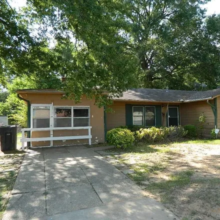 Buy this 3 bed house on 6525 West Canal Boulevard in Hollywood, Shreveport