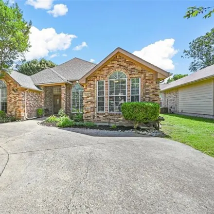 Buy this 3 bed house on 17918 Hillcrest Road in Dallas, TX 75252