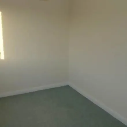 Rent this 3 bed apartment on Edenvale Crescent in Belfast, BT4 2BH