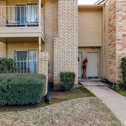 Buy this 1 bed condo on 1479 Sandy Spring Road in Houston, TX 77042