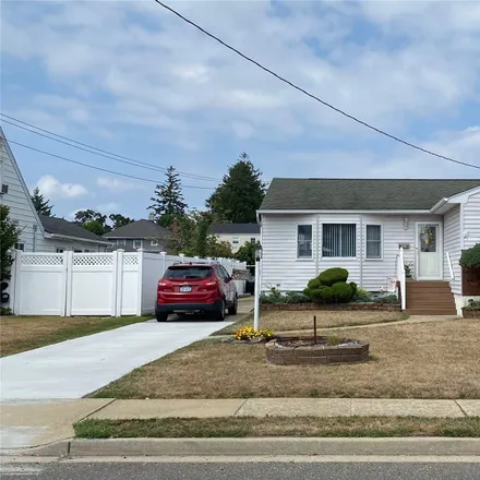 Buy this 3 bed house on 3857 Waverly Avenue in Seaford, NY 11783