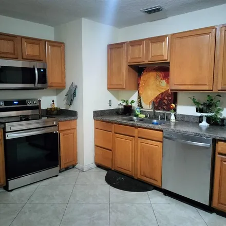 Rent this 1 bed room on 853 Agnes Drive in Altamonte Springs, FL 32701