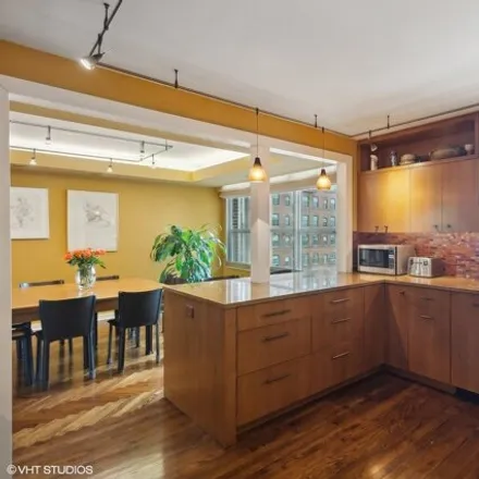 Image 6 - 1515 N Astor St Unit 15ab, Chicago, Illinois, 60610 - Condo for sale