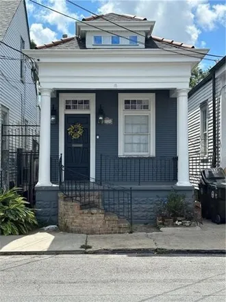 Rent this 3 bed house on 1420 Burgundy Street in Faubourg Marigny, New Orleans