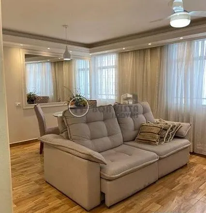 Buy this 2 bed apartment on Rua Sete de Setembro in Jardim Márcia, Suzano - SP