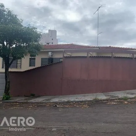 Buy this 3 bed house on Rua Joaquim Fidelis in Vila Altinópolis, Bauru - SP