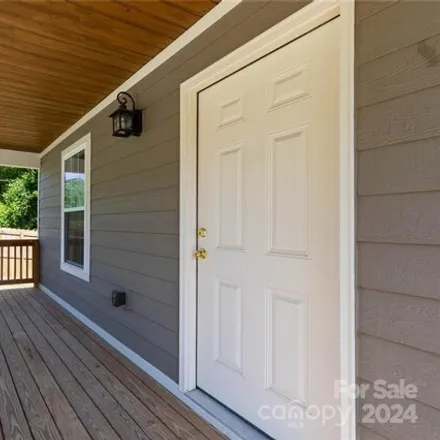 Image 7 - 941 W Chapel Rd, Asheville, North Carolina, 28803 - House for sale