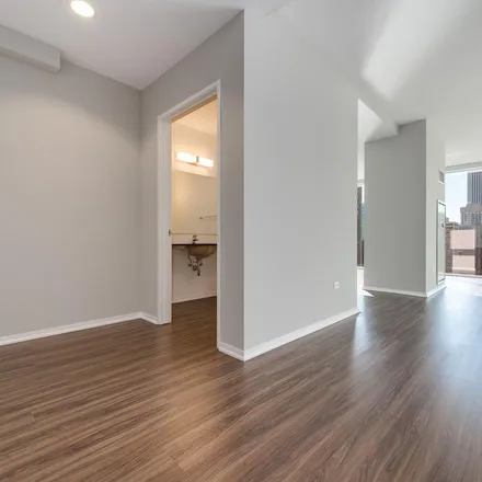 Rent this 3 bed apartment on Lower Illinois & St. Clair in East Lower Illinois Street, Chicago