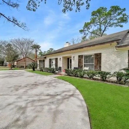 Image 3 - 10110 Briar Forest Drive, Houston, TX 77042, USA - House for sale