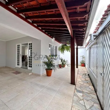 Image 2 - Rua Alvaro Ribeiro, Campos Elíseos, Varginha - MG, 37002-200, Brazil - House for sale