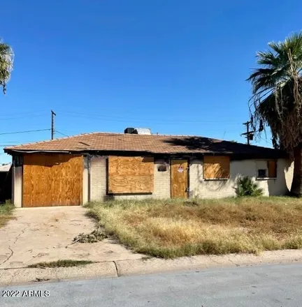 Buy this 3 bed house on 4133 North 48th Avenue in Phoenix, AZ 85031
